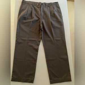 HAGGAR Men’s Brown Trouser Dress Pants 42x32